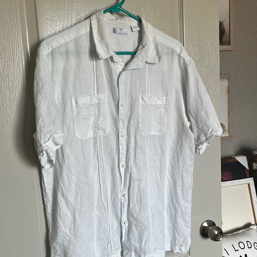 Men’s button down white linen shirt.